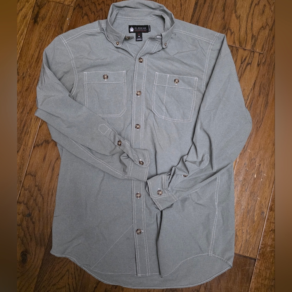 Alaskan Hardgear Duluth Trading Co Men's Gray Casual Button Down Shirt sz Med